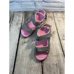 EDDIE BAUER Girl’s Olympia Sandals / Size: 4 Youth